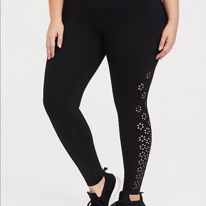 Torrid laser cut leggings 1X